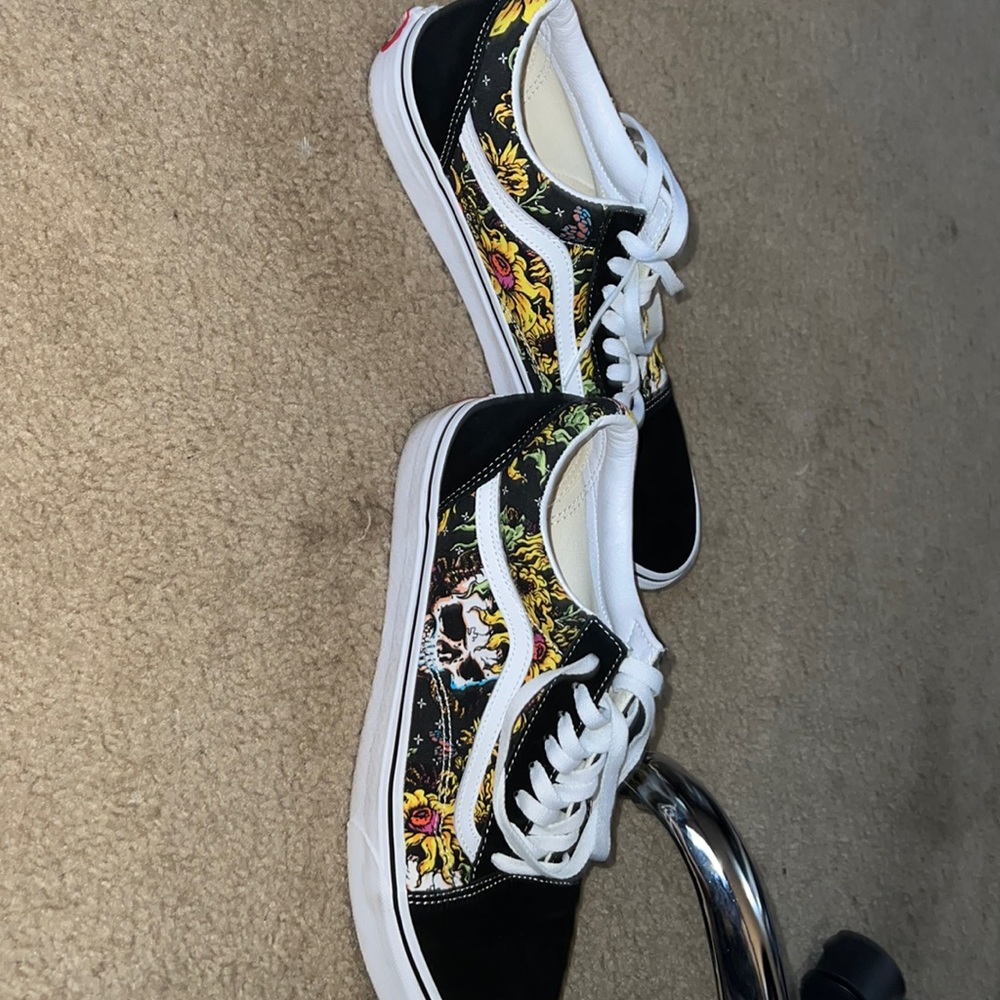 Vans sunflower and skulls worn once 11.5